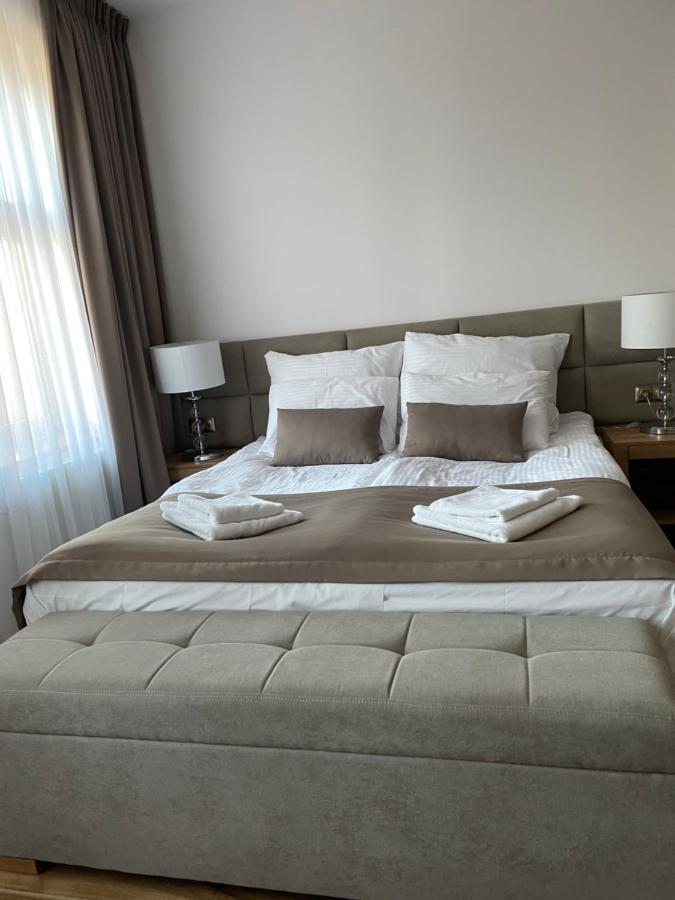 Saline Apartment